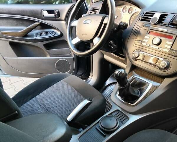 Сірий Форд Focus C-Max, об'ємом двигуна 1.75 л та пробігом 255 тис. км за 5900 $, фото 8 на Automoto.ua