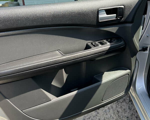 Серый Форд Focus C-Max, объемом двигателя 1.6 л и пробегом 196 тыс. км за 5700 $, фото 10 на Automoto.ua
