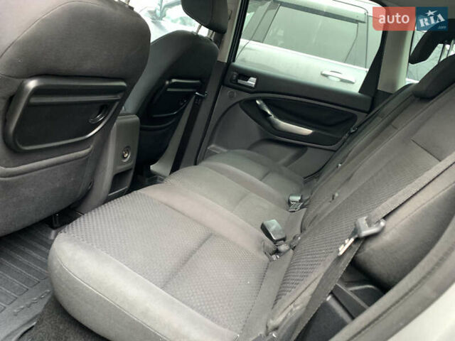 Серый Форд Focus C-Max, объемом двигателя 1.6 л и пробегом 420 тыс. км за 7000 $, фото 17 на Automoto.ua