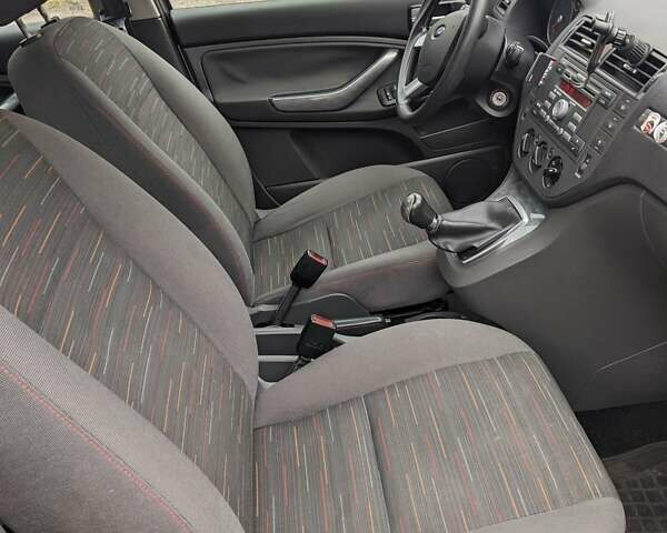 Серый Форд Focus C-Max, объемом двигателя 1.6 л и пробегом 238 тыс. км за 5800 $, фото 11 на Automoto.ua