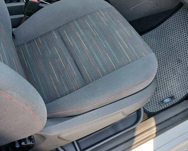 Сірий Форд Focus C-Max, об'ємом двигуна 1.6 л та пробігом 312 тис. км за 5500 $, фото 8 на Automoto.ua