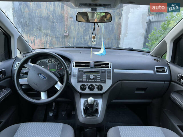 Серый Форд Focus C-Max, объемом двигателя 1.8 л и пробегом 201 тыс. км за 4950 $, фото 3 на Automoto.ua