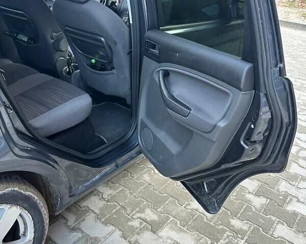 Сірий Форд Focus C-Max, об'ємом двигуна 2 л та пробігом 208 тис. км за 6450 $, фото 3 на Automoto.ua