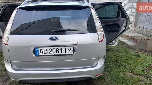 Серый Форд Focus C-Max, объемом двигателя 1.6 л и пробегом 170 тыс. км за 6000 $, фото 4 на Automoto.ua