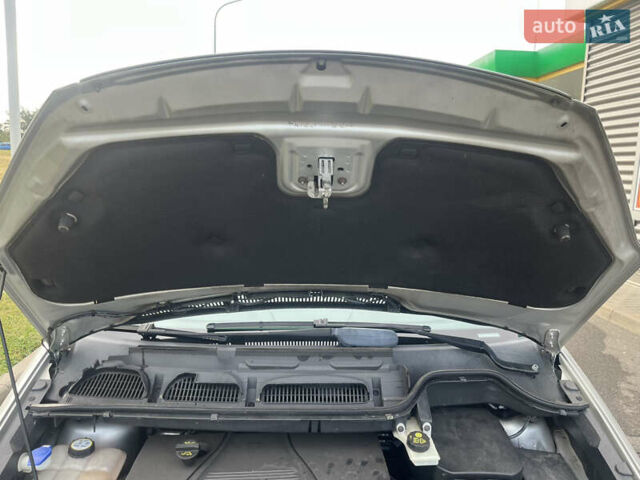 Сірий Форд Focus C-Max, об'ємом двигуна 1.8 л та пробігом 233 тис. км за 6250 $, фото 27 на Automoto.ua