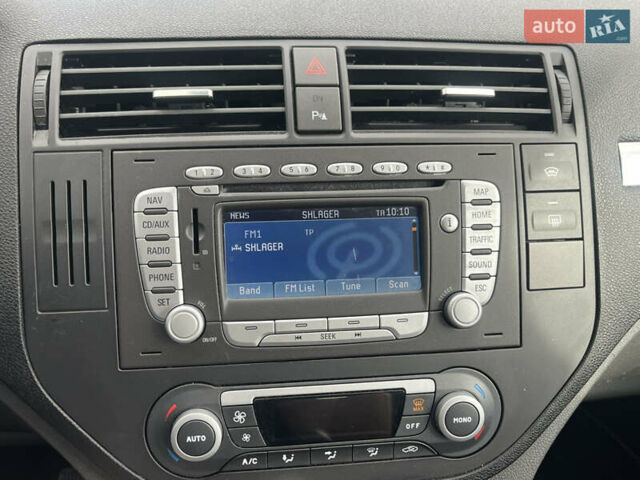 Сірий Форд Focus C-Max, об'ємом двигуна 1.8 л та пробігом 233 тис. км за 6250 $, фото 9 на Automoto.ua