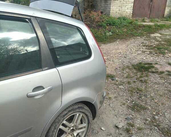Серый Форд Focus C-Max, объемом двигателя 1.8 л и пробегом 171 тыс. км за 5500 $, фото 13 на Automoto.ua