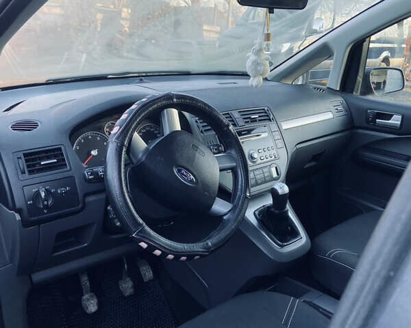 Серый Форд Focus C-Max, объемом двигателя 1.6 л и пробегом 240 тыс. км за 4800 $, фото 6 на Automoto.ua