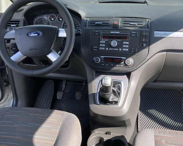 Серый Форд Focus C-Max, объемом двигателя 1.75 л и пробегом 262 тыс. км за 4750 $, фото 3 на Automoto.ua