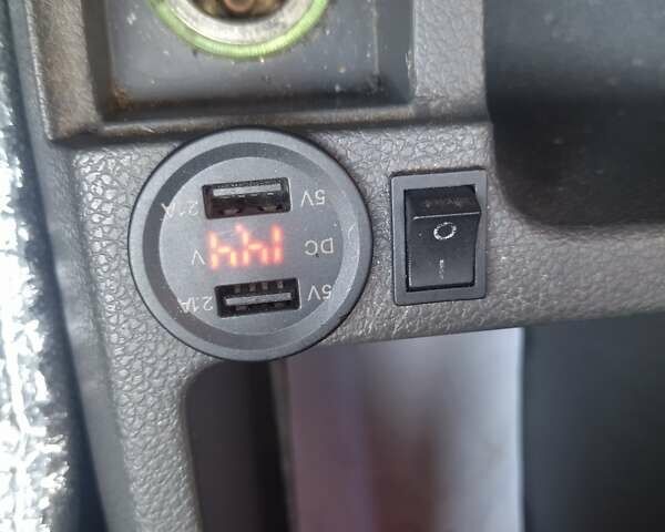 Синий Форд Focus C-Max, объемом двигателя 1.8 л и пробегом 209 тыс. км за 5600 $, фото 10 на Automoto.ua