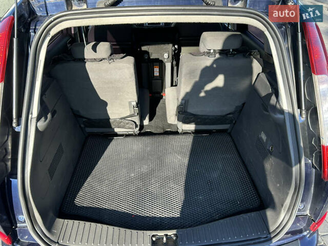 Синий Форд Focus C-Max, объемом двигателя 1.6 л и пробегом 222 тыс. км за 4500 $, фото 9 на Automoto.ua