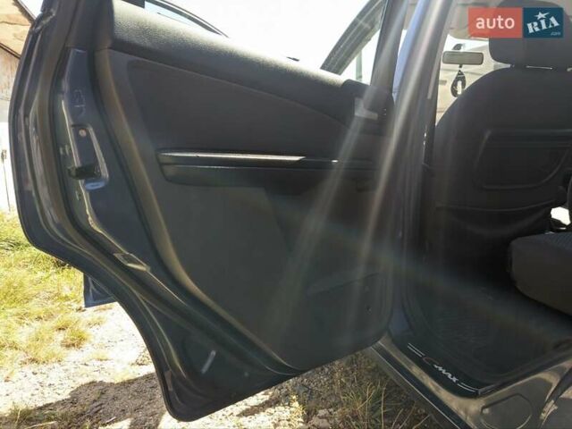 Синий Форд Focus C-Max, объемом двигателя 1.6 л и пробегом 272 тыс. км за 4400 $, фото 21 на Automoto.ua