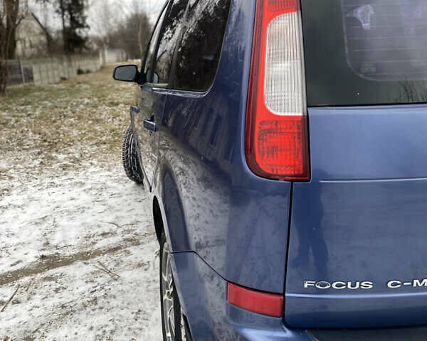 Синий Форд Focus C-Max, объемом двигателя 1.8 л и пробегом 245 тыс. км за 3900 $, фото 4 на Automoto.ua