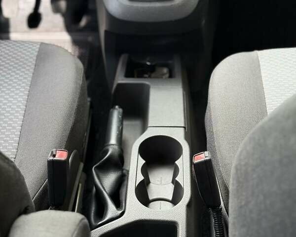 Синий Форд Focus C-Max, объемом двигателя 1.6 л и пробегом 130 тыс. км за 4900 $, фото 12 на Automoto.ua