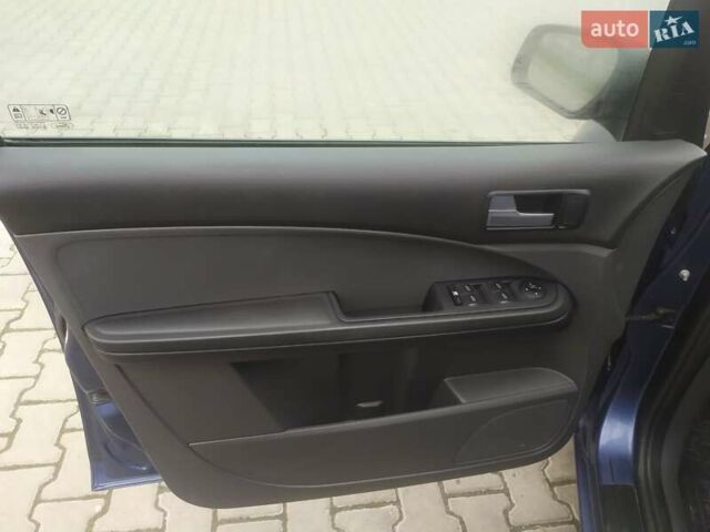 Синий Форд Focus C-Max, объемом двигателя 1.6 л и пробегом 272 тыс. км за 4800 $, фото 14 на Automoto.ua