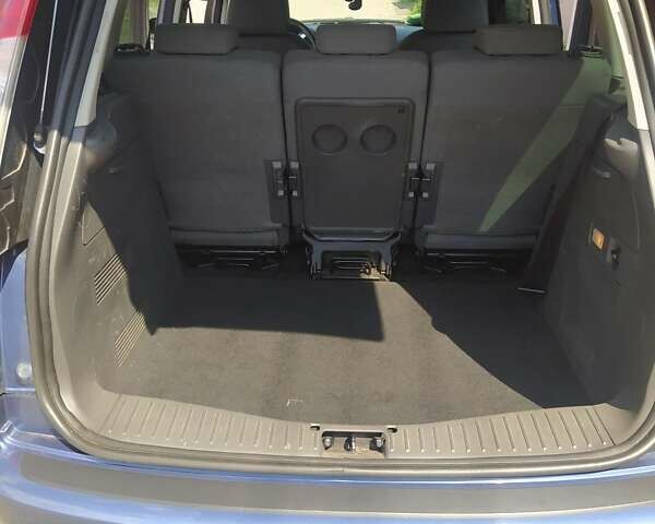 Синій Форд Focus C-Max, об'ємом двигуна 1.6 л та пробігом 242 тис. км за 5800 $, фото 5 на Automoto.ua