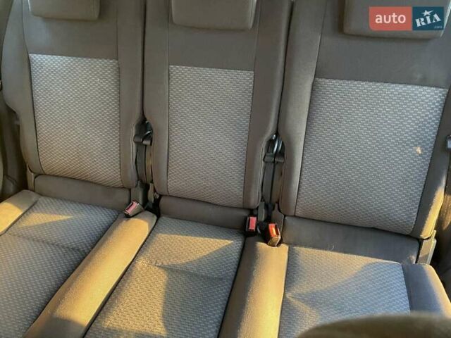 Синій Форд Focus C-Max, об'ємом двигуна 1.8 л та пробігом 333 тис. км за 4500 $, фото 4 на Automoto.ua