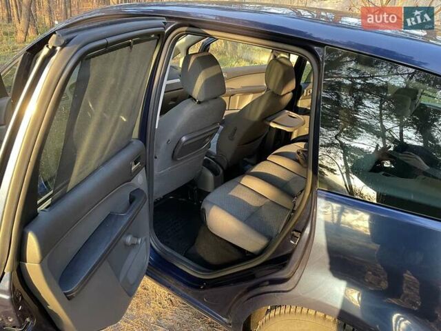 Синій Форд Focus C-Max, об'ємом двигуна 1.8 л та пробігом 333 тис. км за 4500 $, фото 20 на Automoto.ua