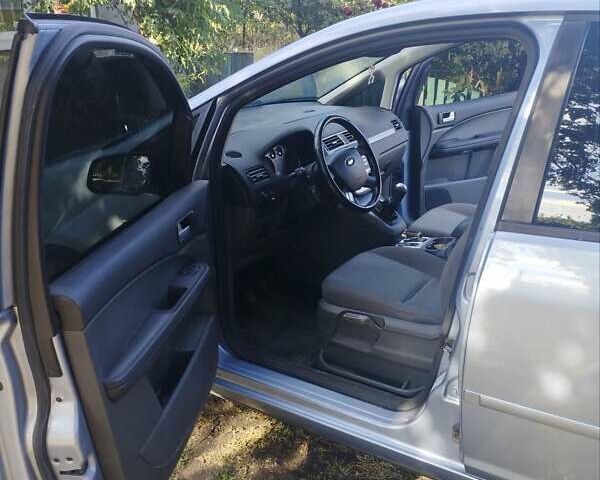 Синій Форд Focus C-Max, об'ємом двигуна 1.8 л та пробігом 205 тис. км за 5000 $, фото 4 на Automoto.ua