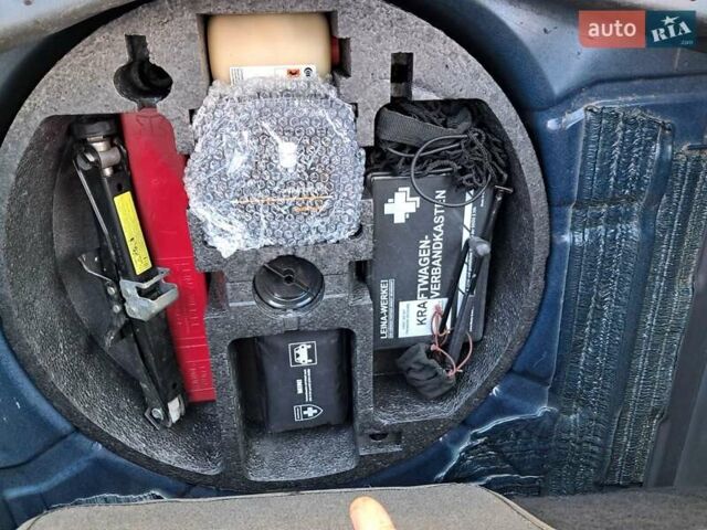 Синий Форд Focus C-Max, объемом двигателя 1.8 л и пробегом 198 тыс. км за 5850 $, фото 17 на Automoto.ua