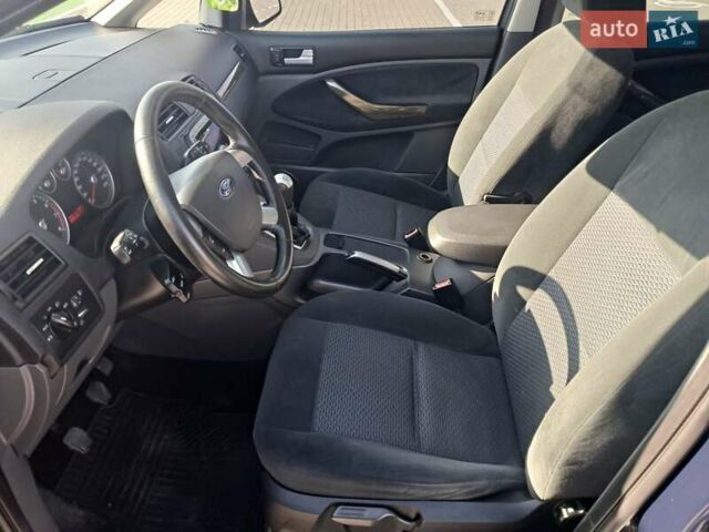 Синий Форд Focus C-Max, объемом двигателя 1.8 л и пробегом 198 тыс. км за 5850 $, фото 19 на Automoto.ua