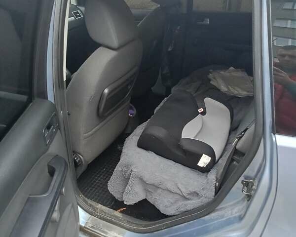 Синий Форд Focus C-Max, объемом двигателя 1.8 л и пробегом 172 тыс. км за 5250 $, фото 5 на Automoto.ua