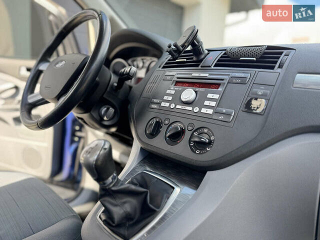 Синий Форд Focus C-Max, объемом двигателя 1.6 л и пробегом 191 тыс. км за 5350 $, фото 32 на Automoto.ua