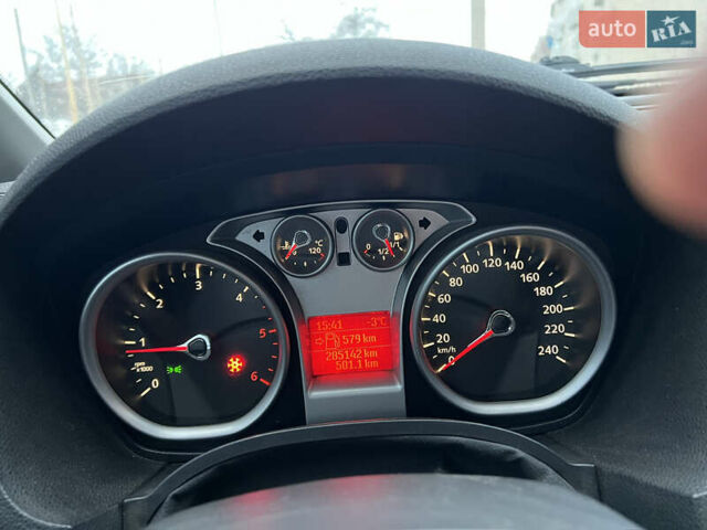 Синий Форд Focus C-Max, объемом двигателя 1.75 л и пробегом 285 тыс. км за 5400 $, фото 20 на Automoto.ua