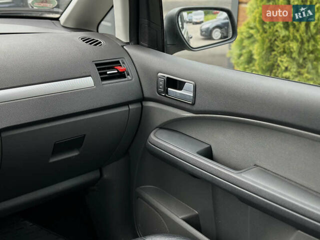 Зеленый Форд Focus C-Max, объемом двигателя 1.6 л и пробегом 213 тыс. км за 4350 $, фото 37 на Automoto.ua