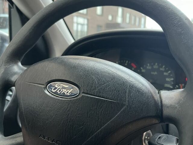 Белый Форд Фокус, объемом двигателя 1.8 л и пробегом 777 тыс. км за 1850 $, фото 7 на Automoto.ua