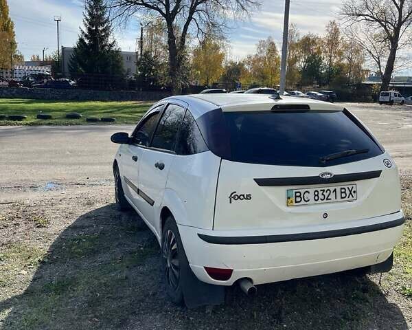 Білий Форд Фокус, об'ємом двигуна 1.4 л та пробігом 200 тис. км за 3500 $, фото 23 на Automoto.ua