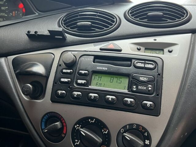 Белый Форд Фокус, объемом двигателя 1.8 л и пробегом 777 тыс. км за 1850 $, фото 9 на Automoto.ua