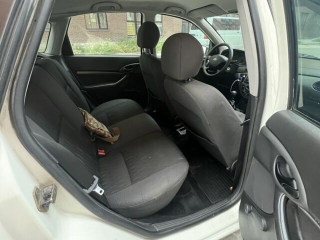 Белый Форд Фокус, объемом двигателя 1.8 л и пробегом 777 тыс. км за 1850 $, фото 10 на Automoto.ua