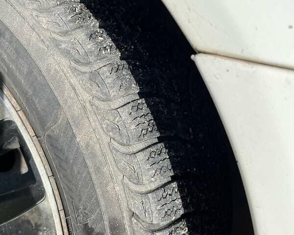 Білий Форд Фокус, об'ємом двигуна 1.4 л та пробігом 200 тис. км за 3500 $, фото 30 на Automoto.ua