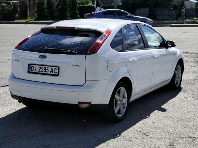 Білий Форд Фокус, об'ємом двигуна 1.6 л та пробігом 237 тис. км за 4637 $, фото 5 на Automoto.ua