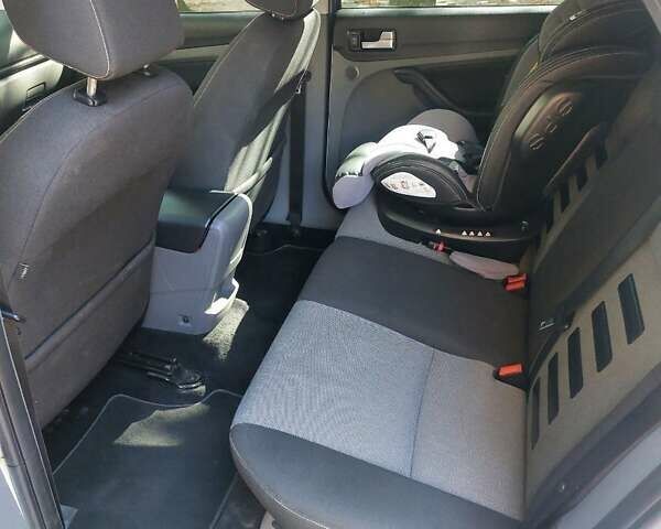 Білий Форд Фокус, об'ємом двигуна 1.8 л та пробігом 298 тис. км за 6000 $, фото 1 на Automoto.ua