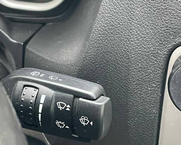 Белый Форд Фокус, объемом двигателя 1.6 л и пробегом 210 тыс. км за 5600 $, фото 13 на Automoto.ua