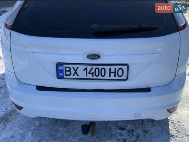 Білий Форд Фокус, об'ємом двигуна 1.39 л та пробігом 185 тис. км за 4400 $, фото 3 на Automoto.ua