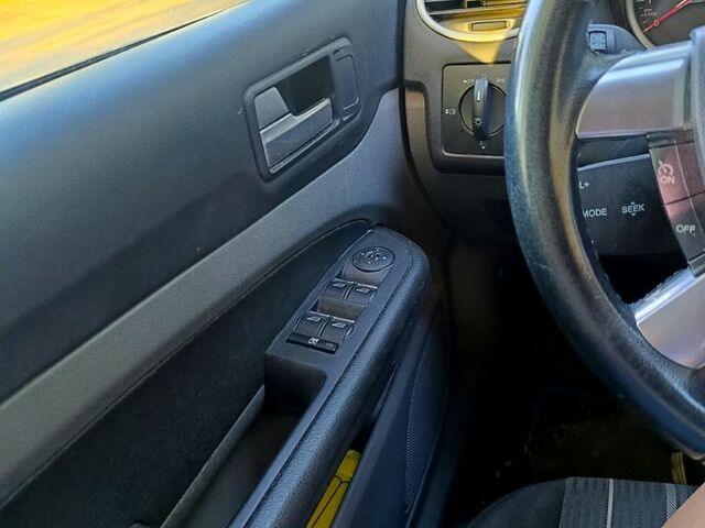 Белый Форд Фокус, объемом двигателя 1.6 л и пробегом 184 тыс. км за 6600 $, фото 8 на Automoto.ua