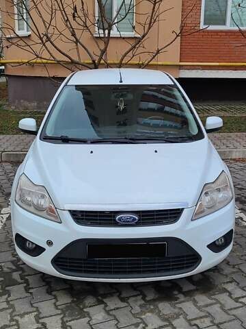 Белый Форд Фокус, объемом двигателя 2 л и пробегом 281 тыс. км за 4300 $, фото 17 на Automoto.ua