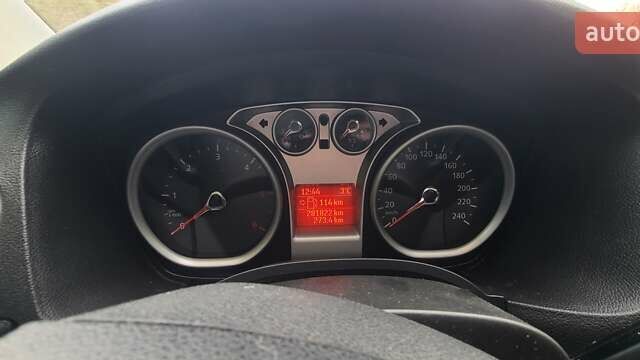 Белый Форд Фокус, объемом двигателя 2 л и пробегом 281 тыс. км за 4300 $, фото 15 на Automoto.ua