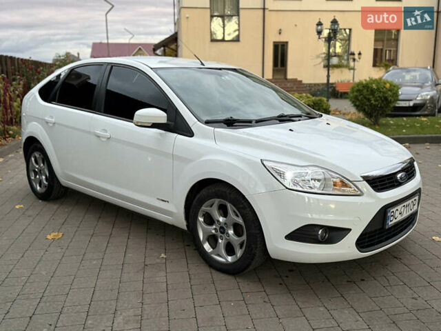 Белый Форд Фокус, объемом двигателя 1.56 л и пробегом 289 тыс. км за 4900 $, фото 9 на Automoto.ua