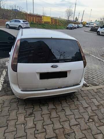 Белый Форд Фокус, объемом двигателя 2 л и пробегом 281 тыс. км за 4300 $, фото 8 на Automoto.ua