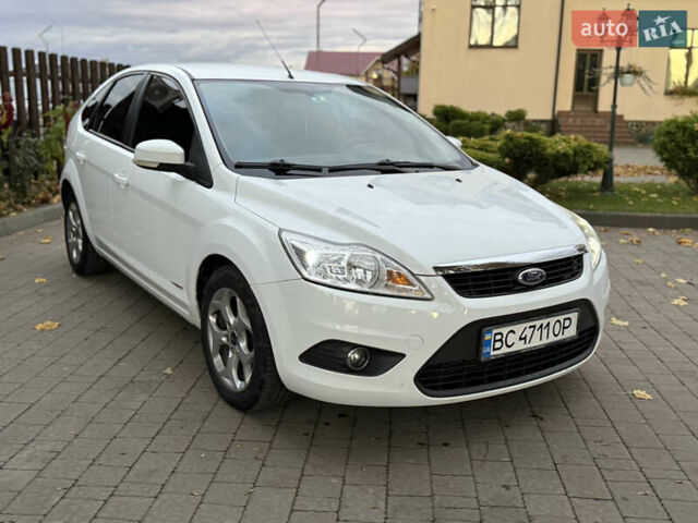 Белый Форд Фокус, объемом двигателя 1.56 л и пробегом 289 тыс. км за 4900 $, фото 7 на Automoto.ua