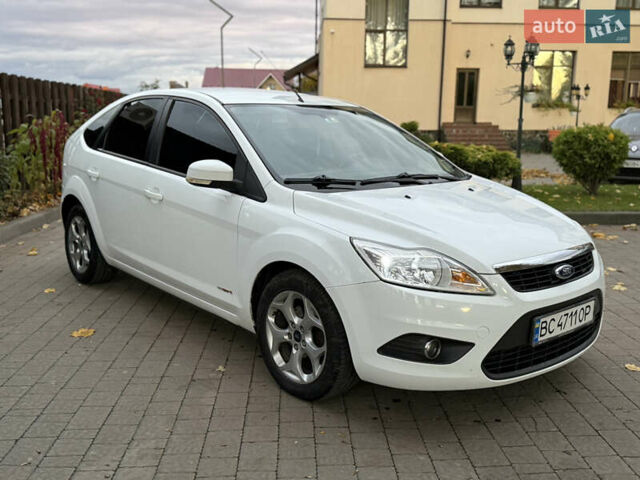 Белый Форд Фокус, объемом двигателя 1.56 л и пробегом 289 тыс. км за 4900 $, фото 8 на Automoto.ua