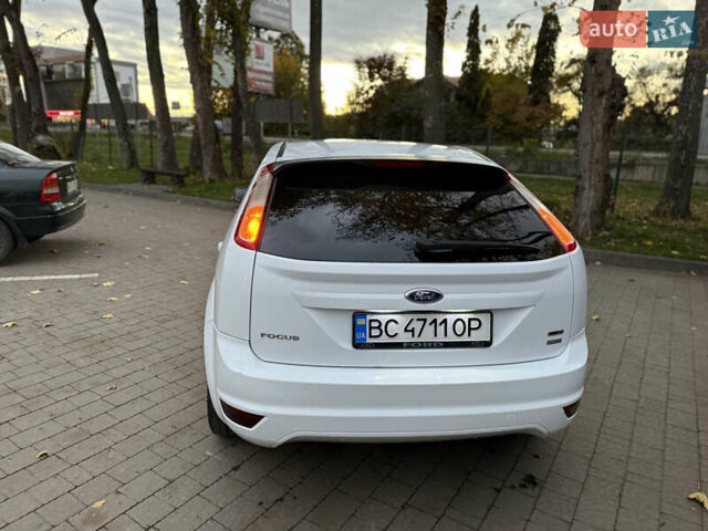 Белый Форд Фокус, объемом двигателя 1.56 л и пробегом 289 тыс. км за 4900 $, фото 13 на Automoto.ua