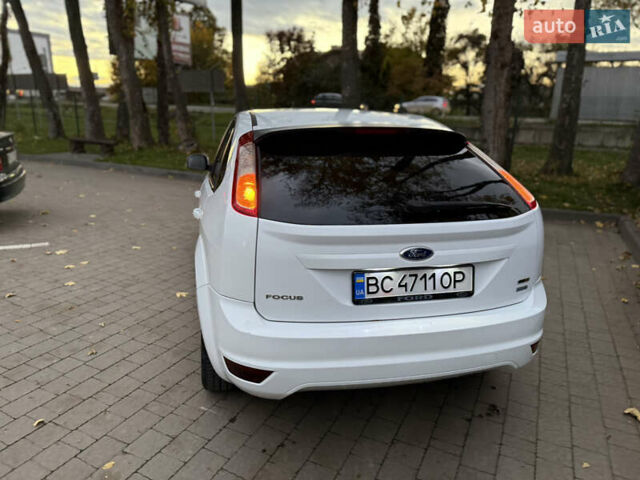 Белый Форд Фокус, объемом двигателя 1.56 л и пробегом 289 тыс. км за 4900 $, фото 14 на Automoto.ua