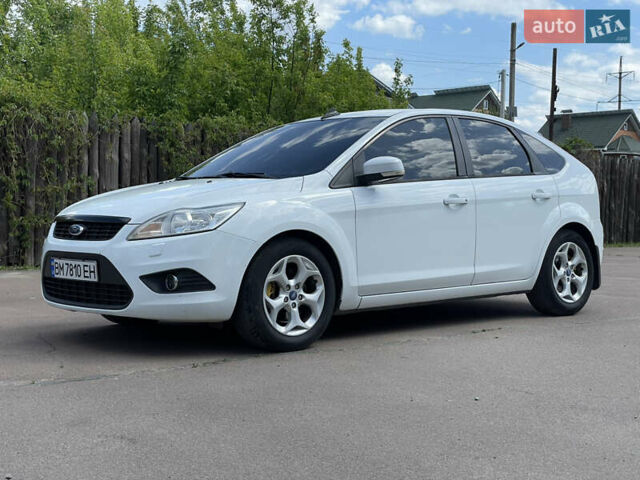 Белый Форд Фокус, объемом двигателя 2 л и пробегом 250 тыс. км за 6500 $, фото 4 на Automoto.ua