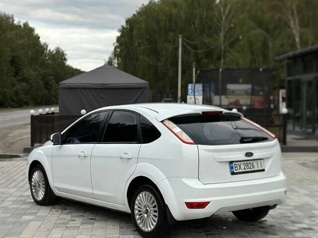 Білий Форд Фокус, об'ємом двигуна 1.9 л та пробігом 204 тис. км за 6900 $, фото 2 на Automoto.ua