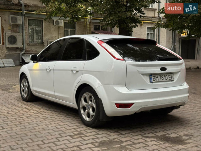 Білий Форд Фокус, об'ємом двигуна 2 л та пробігом 260 тис. км за 6400 $, фото 3 на Automoto.ua